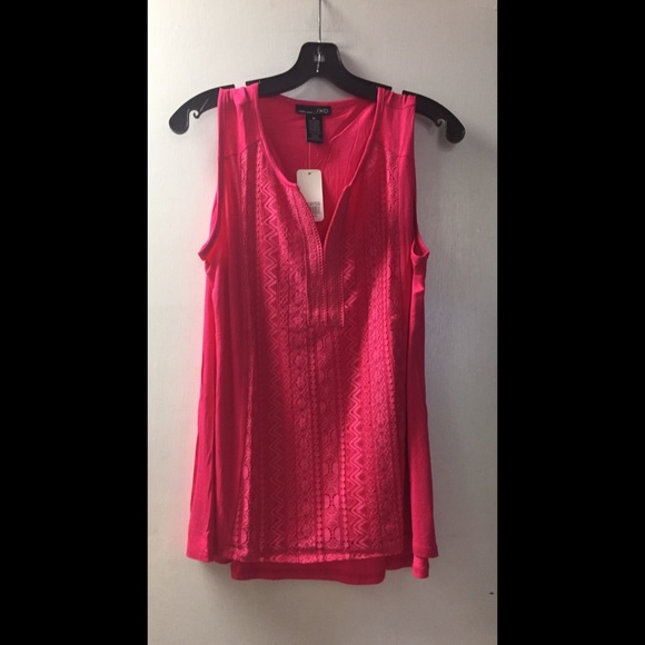 🌟Lace Detail Tank Top - Picture 2 of 5